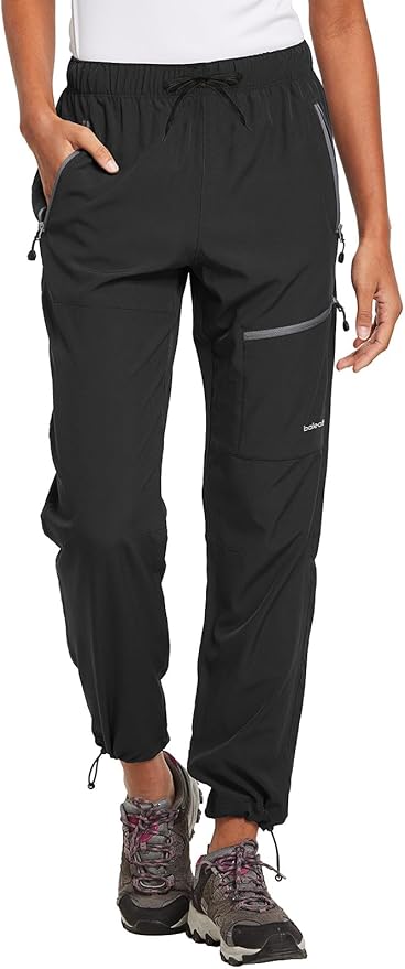 10 Best Travel Pants For Women