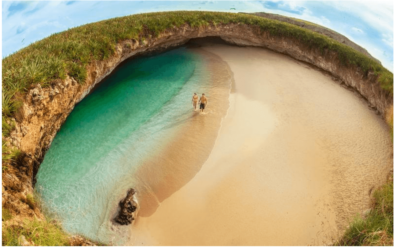 The hidden beach in the Marieta Islands